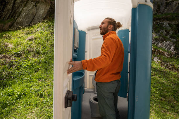 Portable Toilet Options We Offer in La Plata, MO
